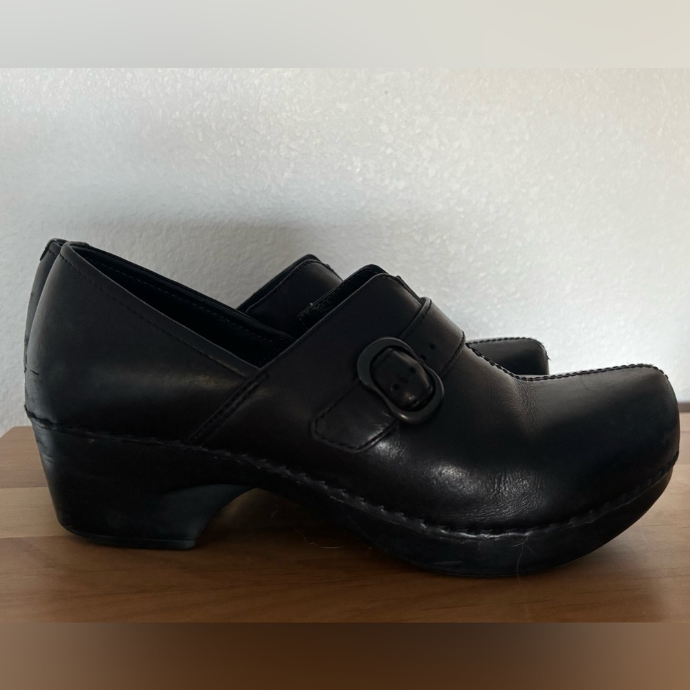 Dansko comfort clogs